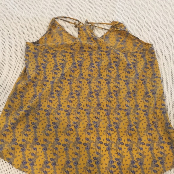 Summer - blouse - Picture 2 of 4